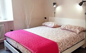 Central beautiful flat a pochi passi dal lago